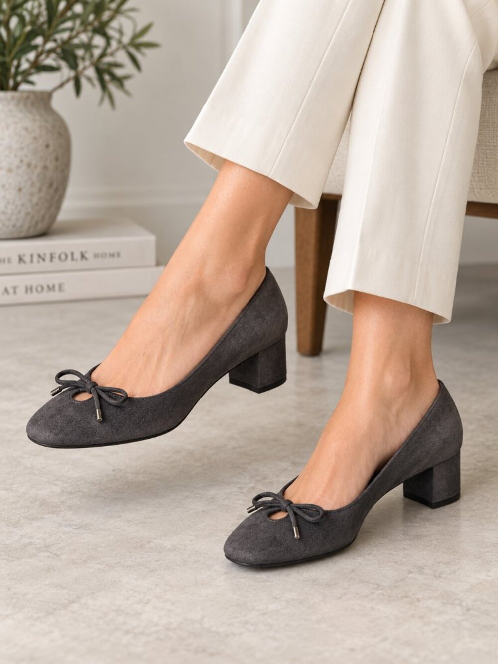 Stuart Weitzman Gabby 45 Suede Bow Block Heel Pumps Slate Grey 9